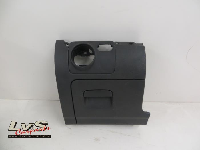 Volkswagen Eos Glovebox