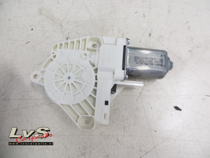 Volkswagen Touareg Door window motor
