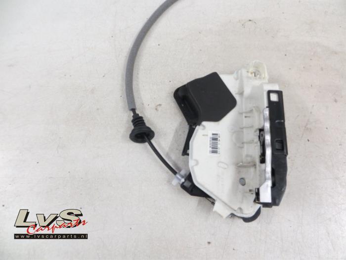 Volkswagen Polo Deurslot Mechaniek 2Deurs links