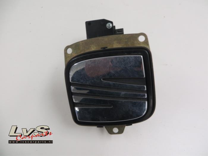 Seat Ibiza Tailgate handle