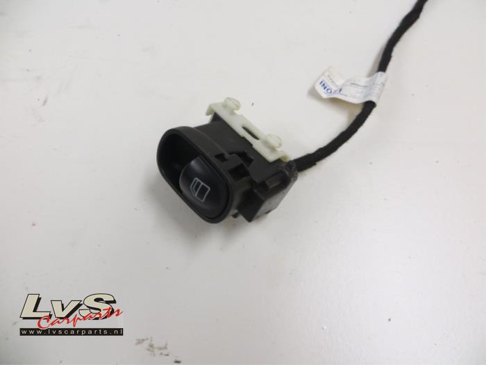 Mercedes C-Klasse Commutateur