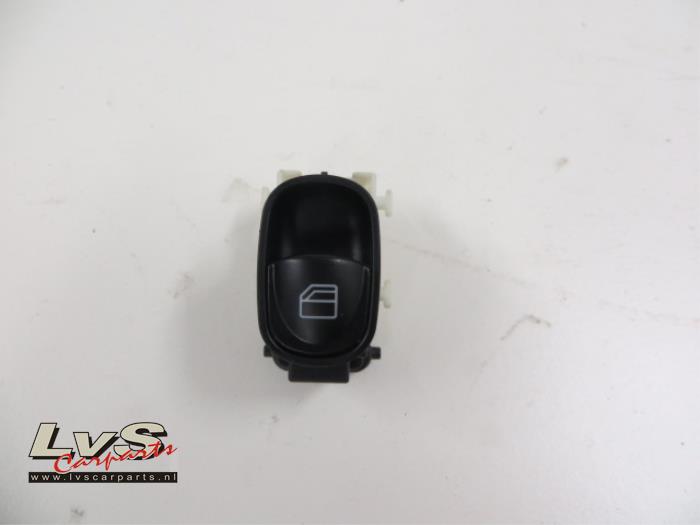 Mercedes C-Klasse Commutateur