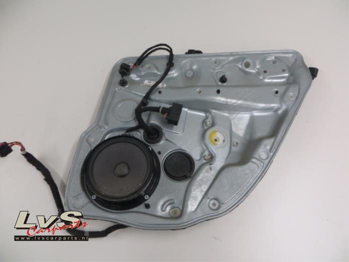 Volkswagen Golf Rear door window mechanism 4-door, right