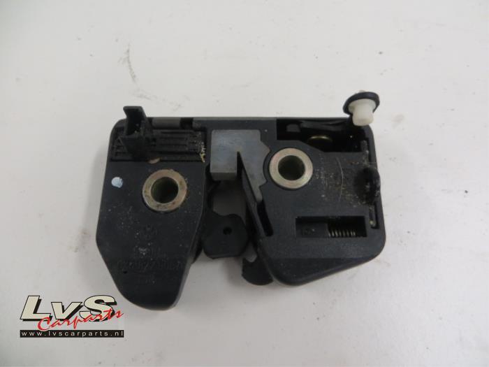 Seat Arosa Tailgate lock mechanism