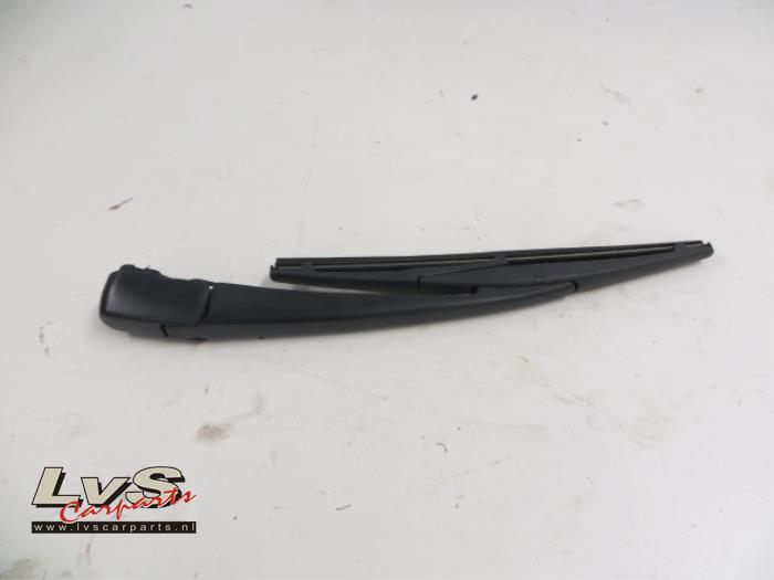 Suzuki SX-4 Rear wiper arm
