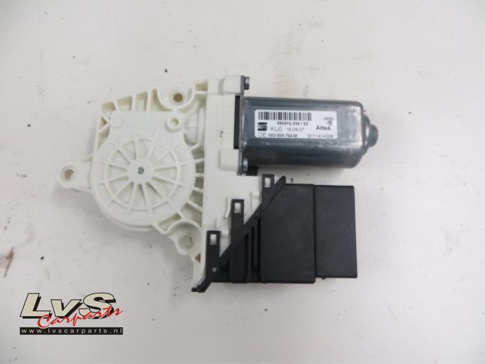 Seat Altea Door window motor