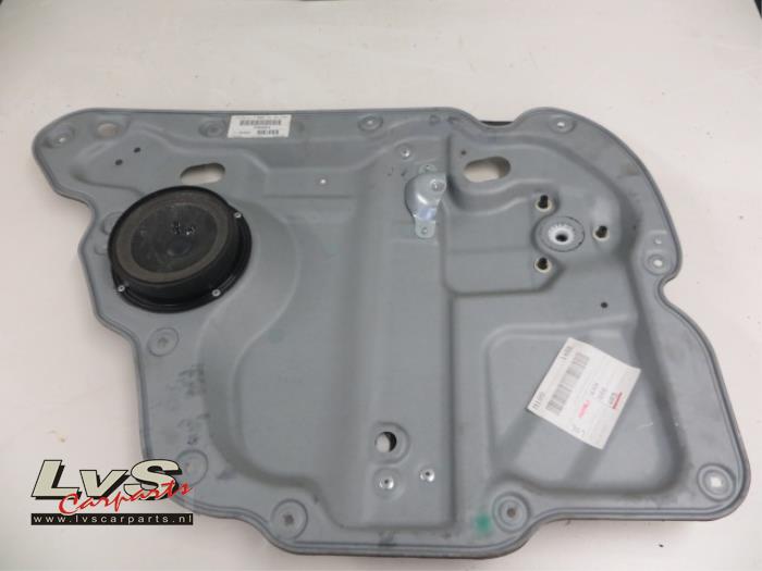 Volkswagen Touran Rear door window mechanism 4-door, left
