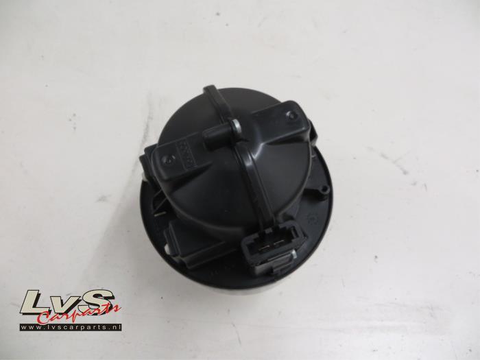 Volvo XC60 Heating and ventilation fan motor