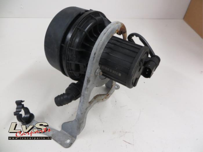 BMW 3-Serie Sekundäre Pumpe