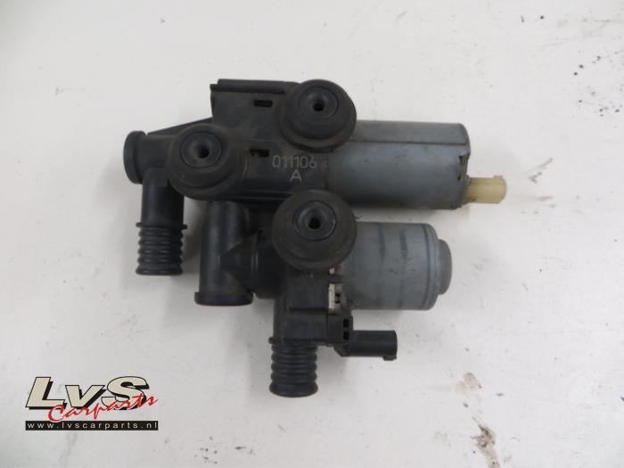 BMW 3-Série Robinet chauffage électrique