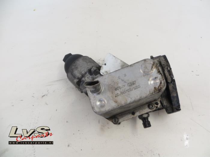 BMW 3-Serie Oil filter housing