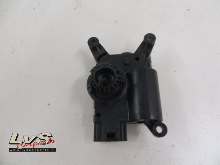 Volkswagen Golf Heater valve motor
