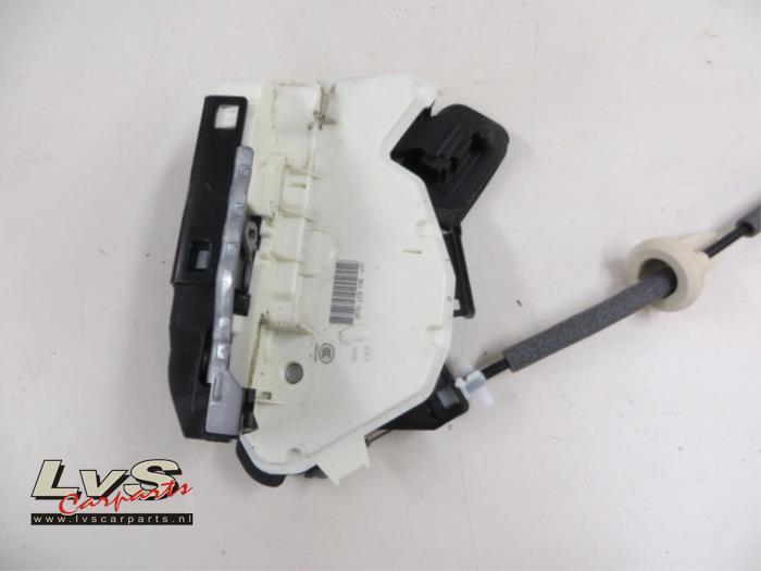 Volkswagen Golf Deurslot Mechaniek 4Deurs rechts-voor