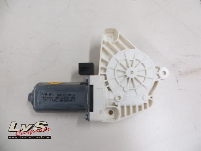 Volkswagen Passat Door window motor