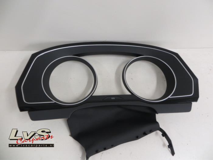 Volkswagen Passat Abdeckplatte sonstige