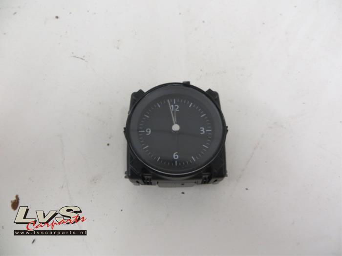 Volkswagen Passat Horlogerie