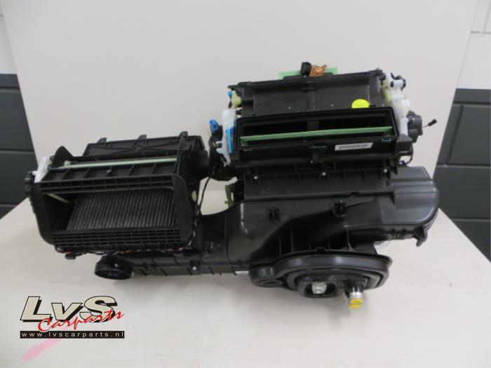 Volkswagen Passat Heater housing