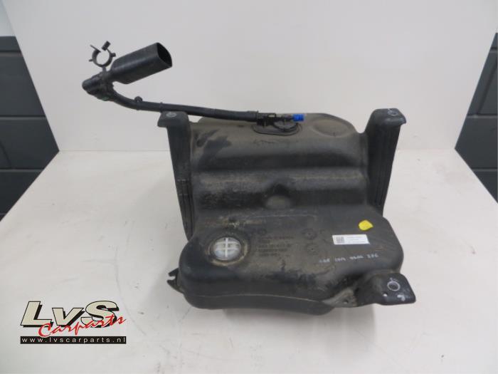 Volkswagen Passat Adblue Tank