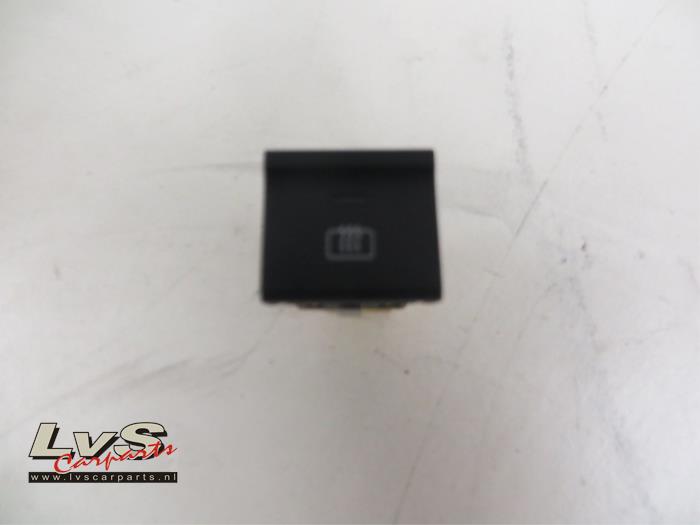 Volkswagen Polo Rear window heating switch