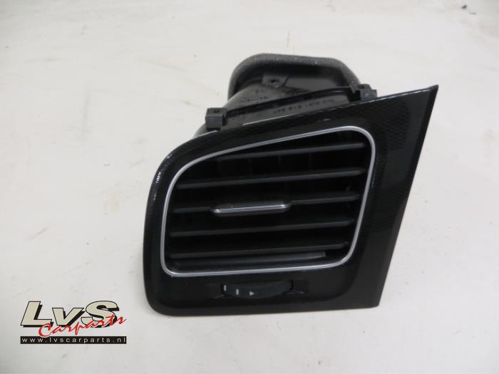 Volkswagen Golf Dashboard vent