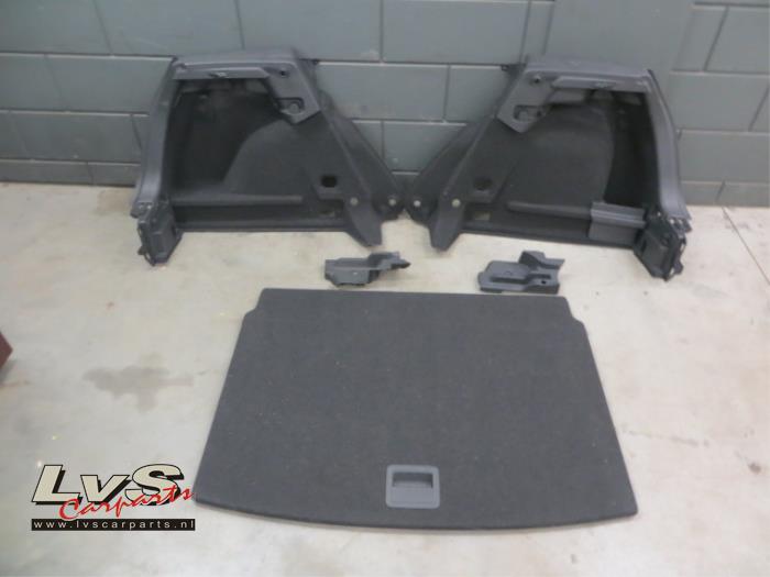 Volkswagen Golf Revêtement coffre