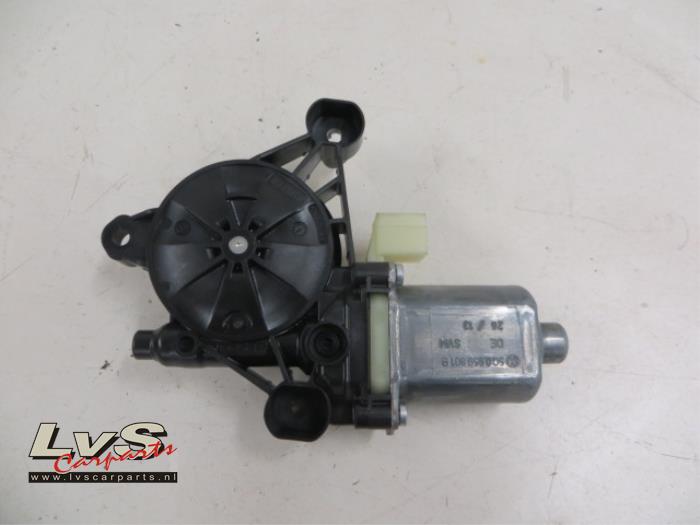 Volkswagen Golf Door window motor
