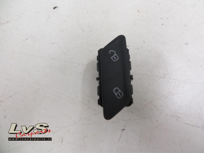 Volkswagen Golf Central locking switch