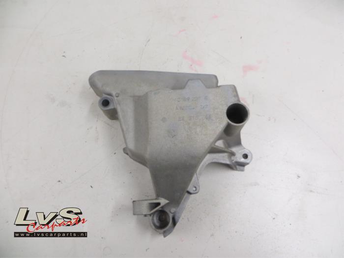 Volkswagen UP Engine mount
