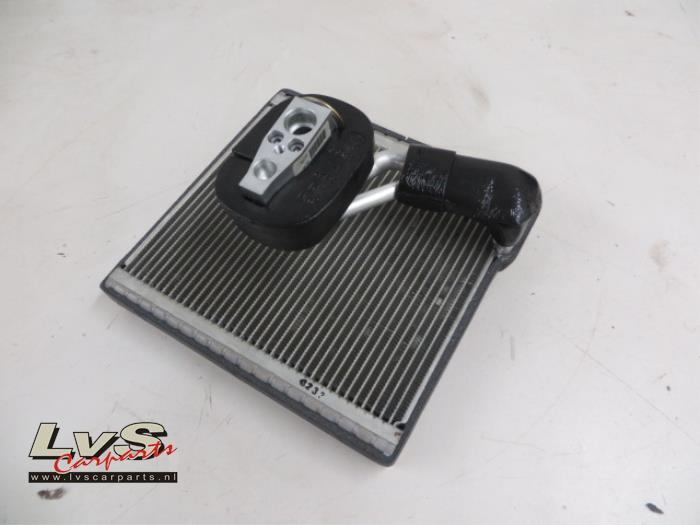 Volkswagen Golf Aircoverdamper