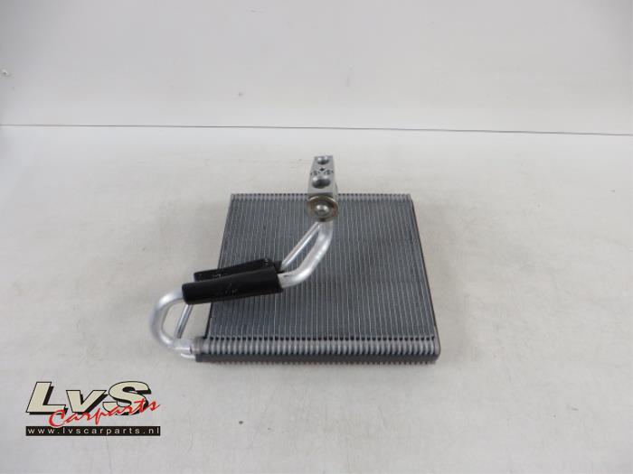 Volkswagen Golf Aircoverdamper
