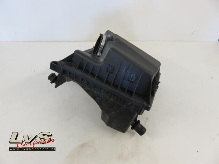 Opel Astra Air box