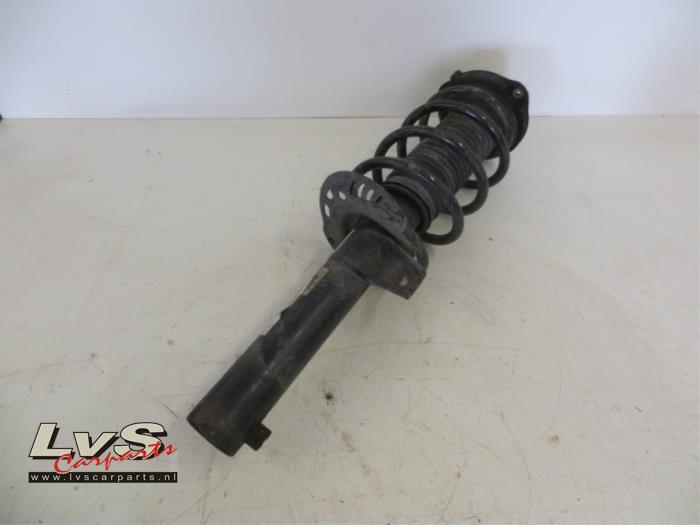 Volkswagen Touran Schokdemper links-voor