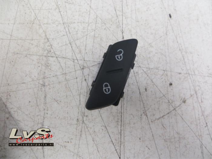 Volkswagen Golf Central locking switch