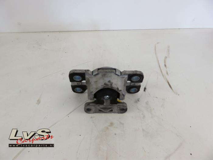 Volvo XC60 Gearbox mount