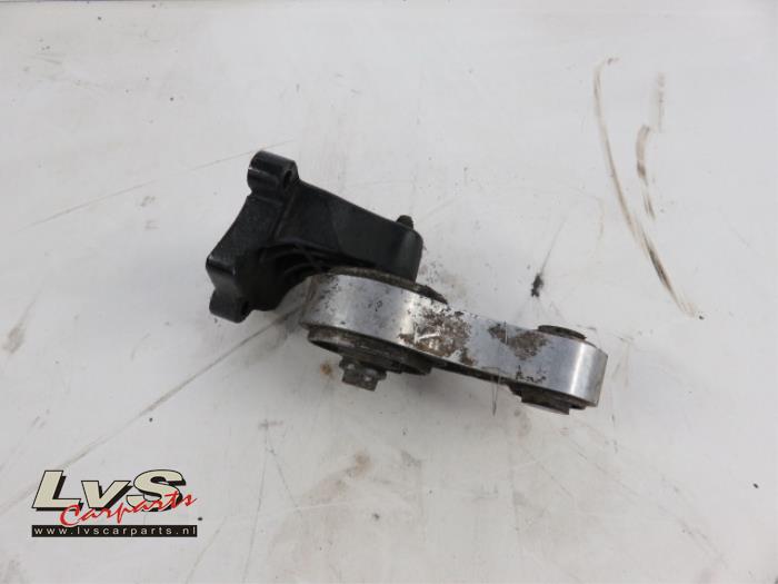 Opel Vivaro Motorlager