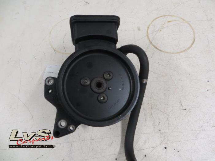 BMW 5-Serie Power steering pump