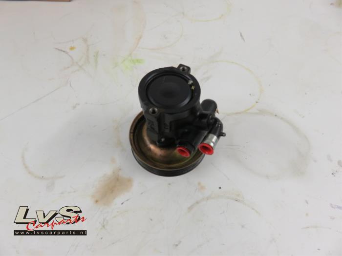 Alfa Romeo 156 Power steering pump