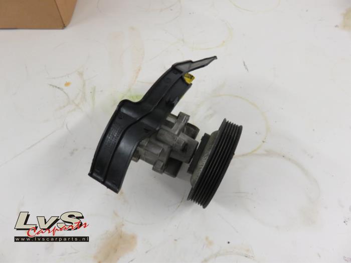 Alfa Romeo 156 Power steering pump