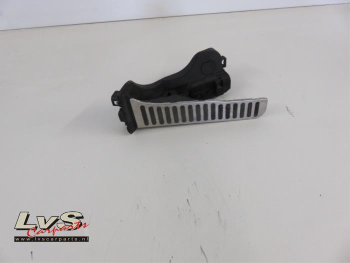 Volkswagen Beetle Accelerator pedal