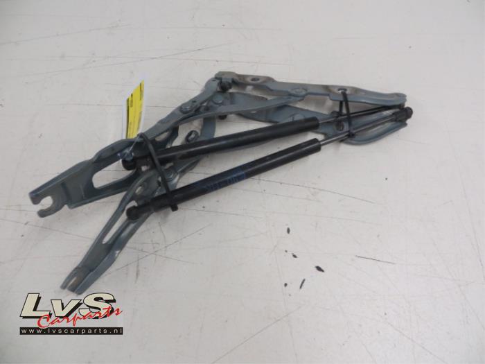 BMW 3-Serie Kofferraumklappe Scharnier