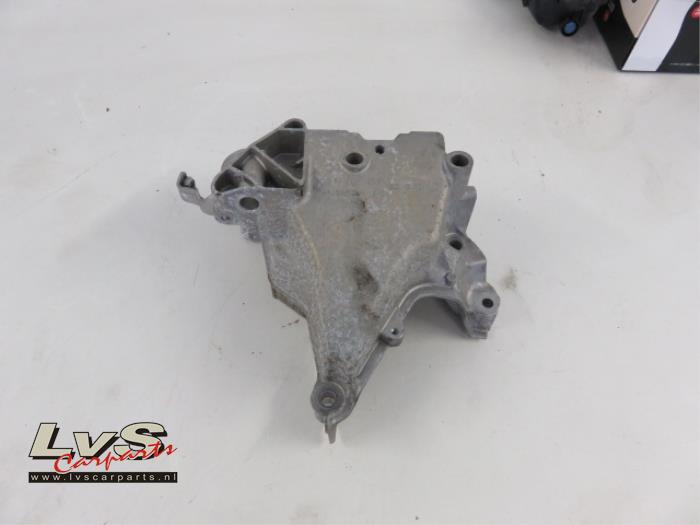 Volkswagen Golf Motorlager