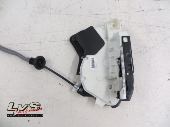 Volkswagen Polo Deurslot Mechaniek 2Deurs links