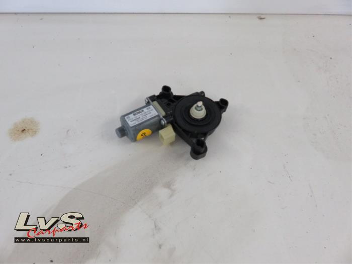 Volkswagen Golf Door window motor