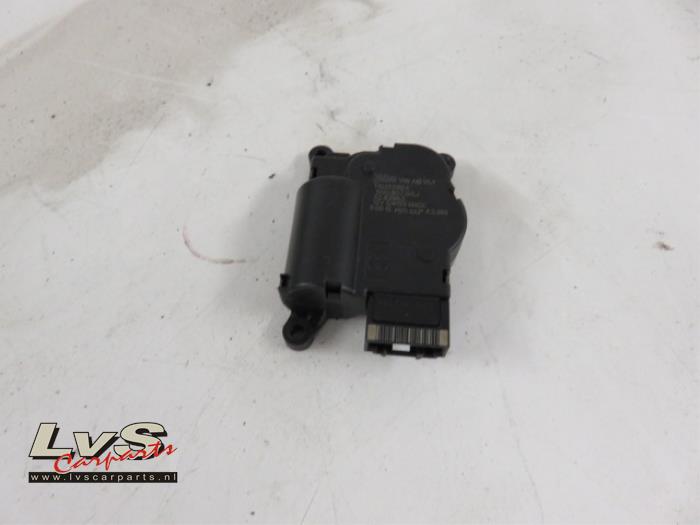 Volkswagen Golf Heater valve motor
