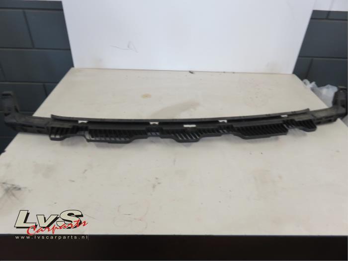 Volkswagen Golf Bumperdeel midden-achter
