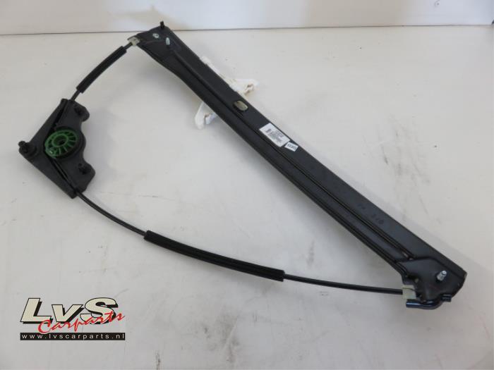 Volkswagen Touran Rear door window mechanism 4-door, right