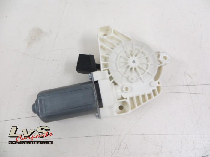 Mercedes A-Klasse Moteur de vitre portière