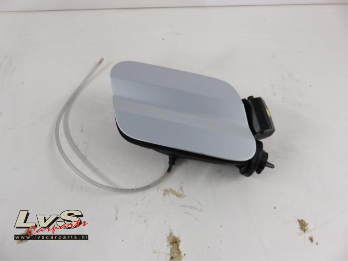 Volkswagen Touran Tank cap cover