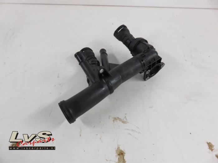 Volkswagen Touran Thermostat housing