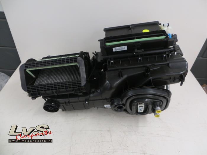 Volkswagen Touran Kachelhuis